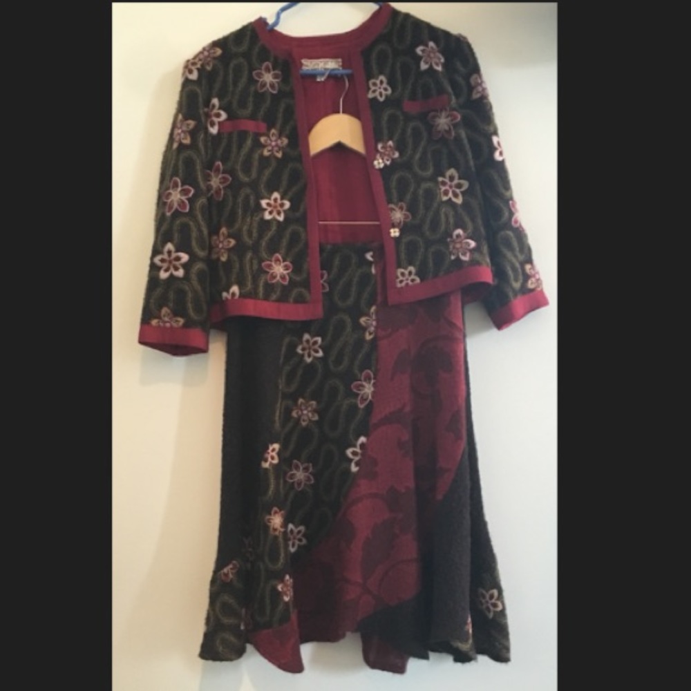 Pamela Brown jacket & skirt set